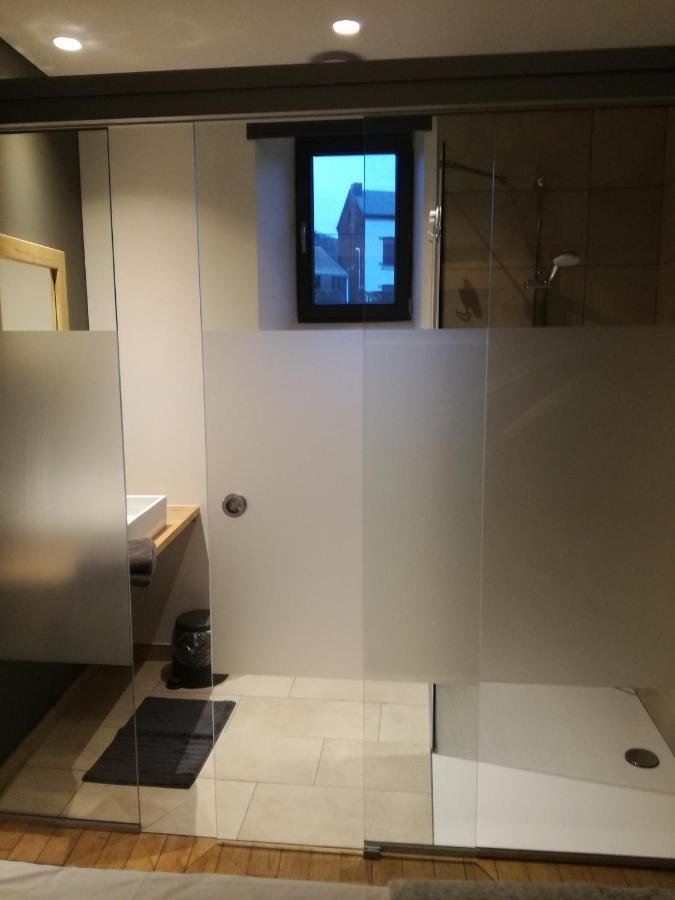ボマル Ferme Houard Bed & Breakfast エクステリア 写真