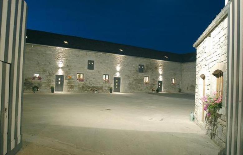 ボマル Ferme Houard Bed & Breakfast エクステリア 写真
