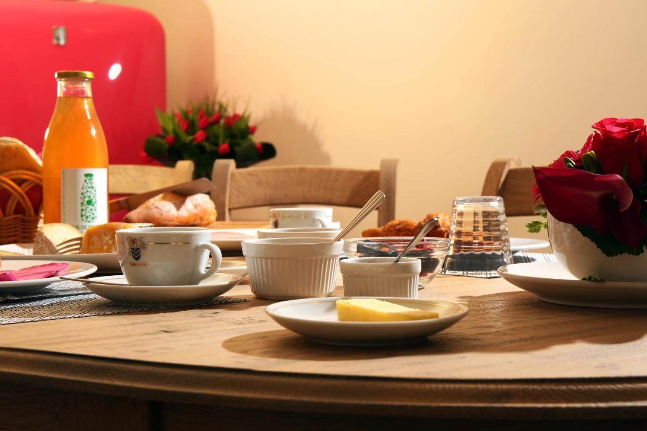 ボマル Ferme Houard Bed & Breakfast エクステリア 写真