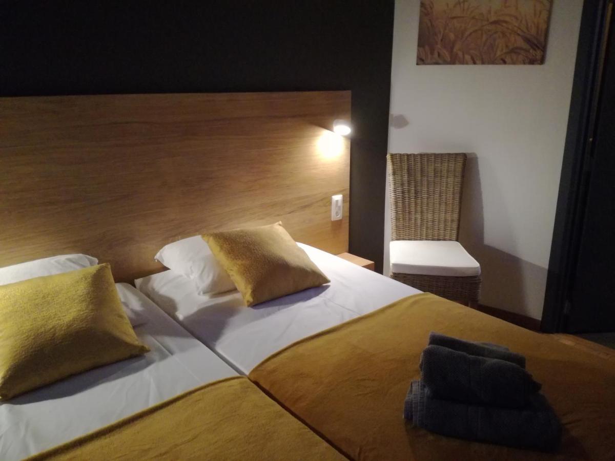 ボマル Ferme Houard Bed & Breakfast エクステリア 写真